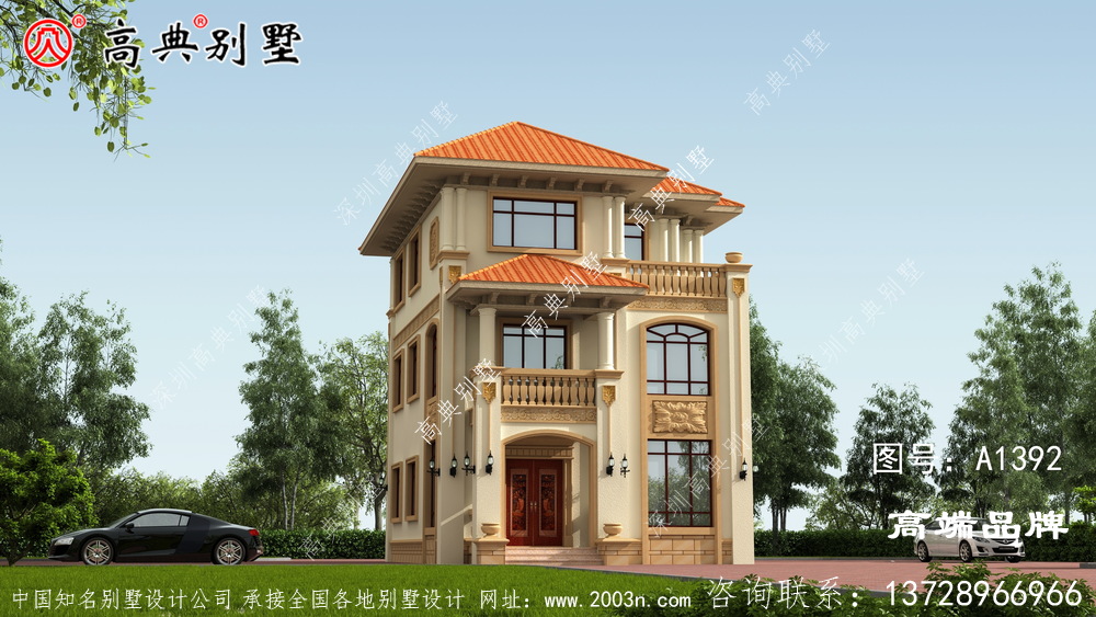 简欧三层别墅外观图透露着丝丝的大气